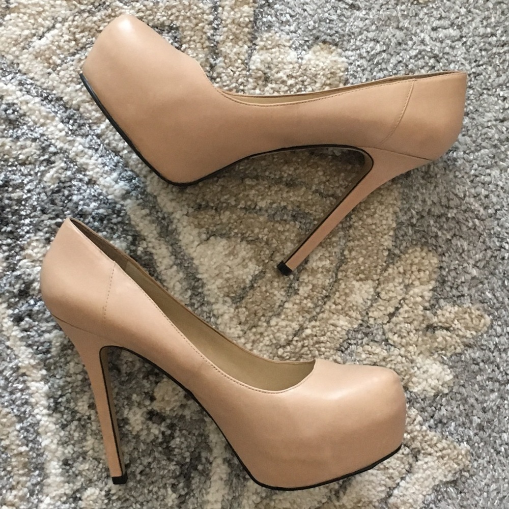 ALDO Leather Platform Pumps